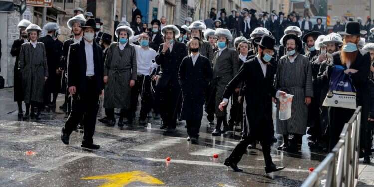 גם למדינה יש אחריות: השינוי במגזר החרדי נעוץ במערכת התמריצים הכלכלית