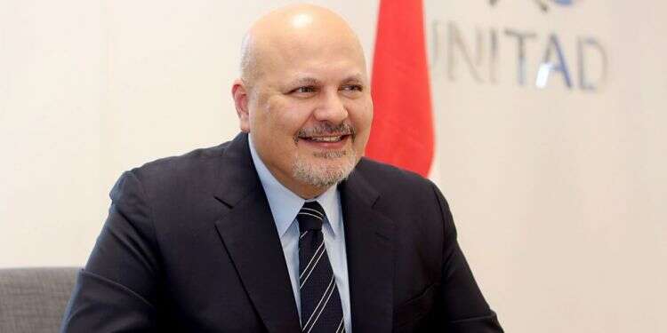 התובע החדש של בית הדין הפלילי הבינלאומי בהאג, קארים חאן. צילום: AFP האם מינוי התובע החדש לבית הדין הבינלאומי יעזור לישראל?