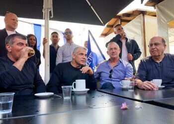 כשבשורת האחדות היא הפלת נתניהו, חיבור מלאכותי לא יעשה את העבודה