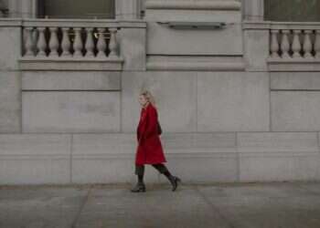 "קרעים של אישה" נוגע ברגשות האנושיים ביותר הקשורים בלידה והורות