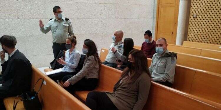 נציגי צה בג"ץ הוציא צו על תנאי נגד תוספות השכר של הרמטכ"ל לגמלאי צה"ל