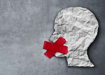 אוי לאותה בושה: קרוב מספיק להמאיס, לא קרוב מספיק לדבר