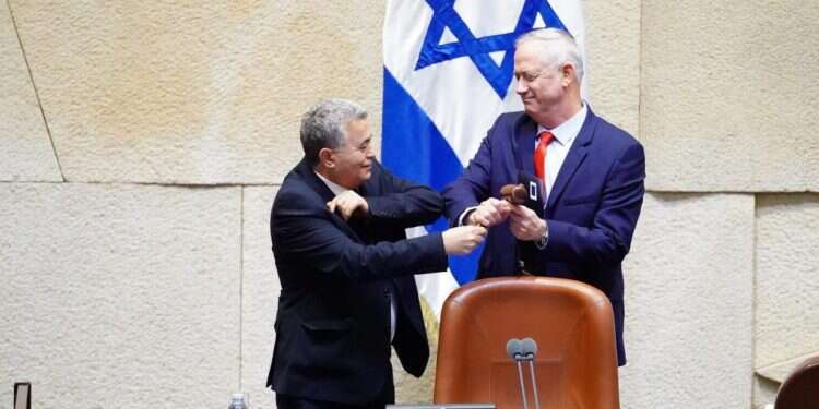 גנץ ופרץ במליאת הכנסת, מרץ 2020. צילום: עדינה וולמן, דוברות הכנסת