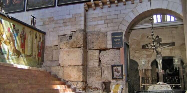 כשאדריאנוס גנב את הכותל הדרומי