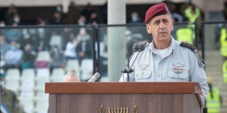 אביב כוכבי. צילום: דובר צה כוכב בוהק: האם הרמטכ"ל בדרך להנהגת המדינה?