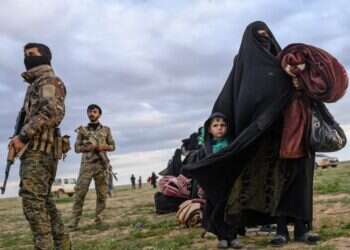 ללא מזון או בגדים חמים לחורף. צילום: AFP