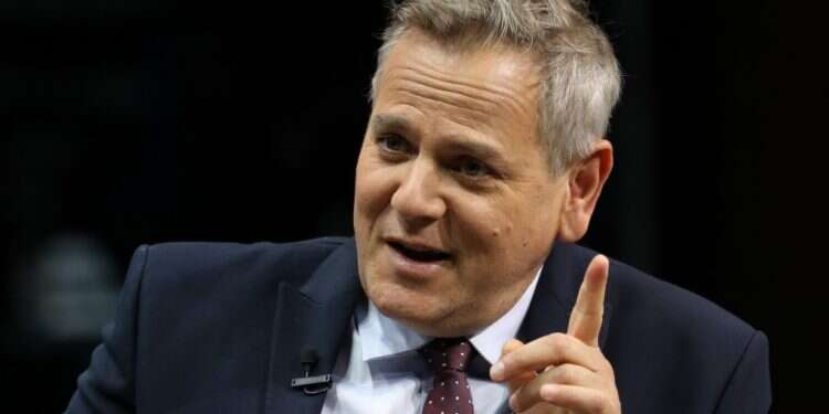 שר הבריאות ניצן הורוביץ. צילום: EPA בג"ץ הכריע: תוך חצי שנה זוגות חד מיניים יוכלו להתחיל בהליך פונדקאות