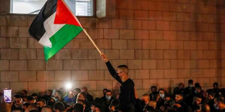 הפגנה בחיפה נגד האלימות במגזר הערבי. צילום: AFP