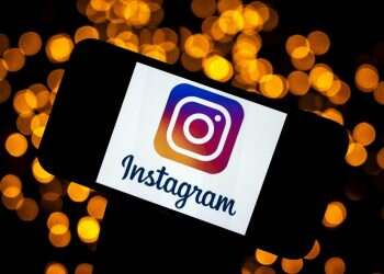 חמץ ומסך: כותבי מקור ראשון מנקים את הטלפונים לפסח