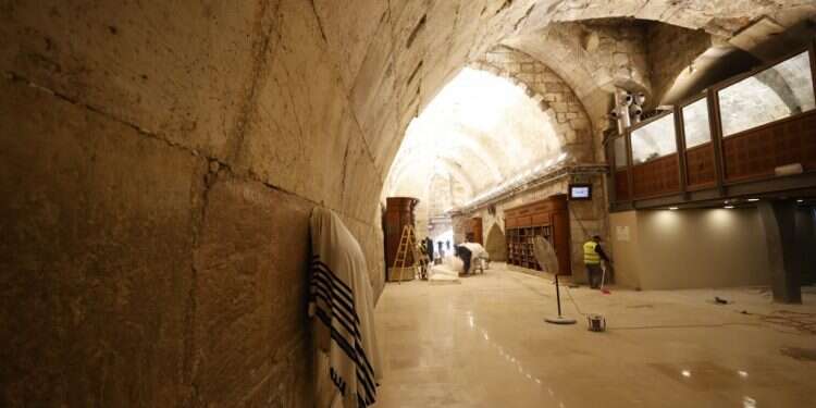 הבוקר בכותל: מנהרות התפילה המשופצות ייפתחו למבקרים