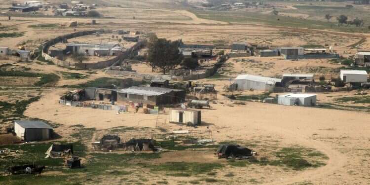 הפזורה הבדואית. צילום: נתי שוחט, פלאש 90 כל הסיפור: כשהמלחמה בפרוטקשן יורדת לדפוס