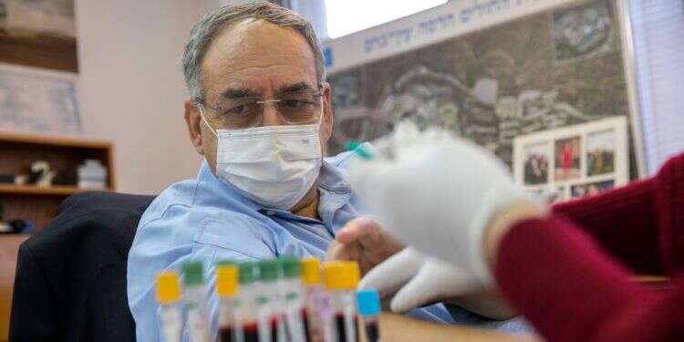 הדסה: עובד המסרב להתחסן ייחשף לתביעות נזיקין אישיות