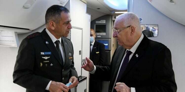 הנשיא רבלין והרמטכ מאיראן להאג: הרמטכ"ל יוצא למלחמה מדינית