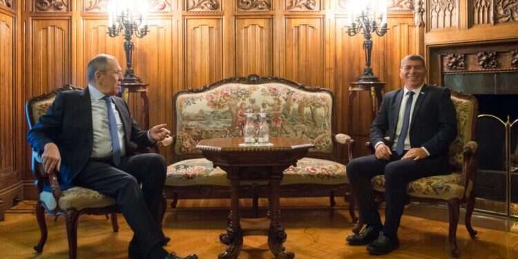 שר החוץ גבי אשכנזי ברוסיה. צילום: שגרירות ישראל ברוסיה