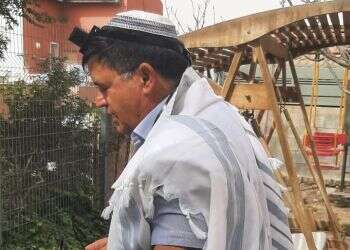 השר ביטון: "אסור להשאיר את נתניהו לבד עם שלטון יחיד"