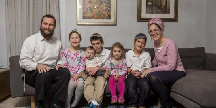 משפחת ליפשיץ ממגדל העמק. צילום: גיל אליהו, ג'יני