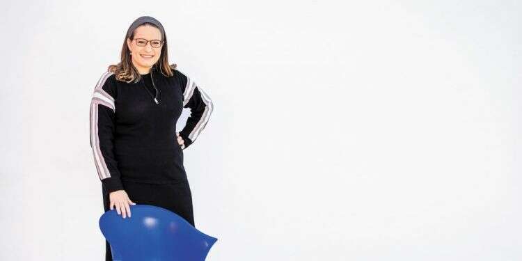 סיון רהב מאיר. צילום: אריק סולטן סיון רהב–מאיר: "הייתי רוצה פגישה אישית עם הרבי מלובביץ'"