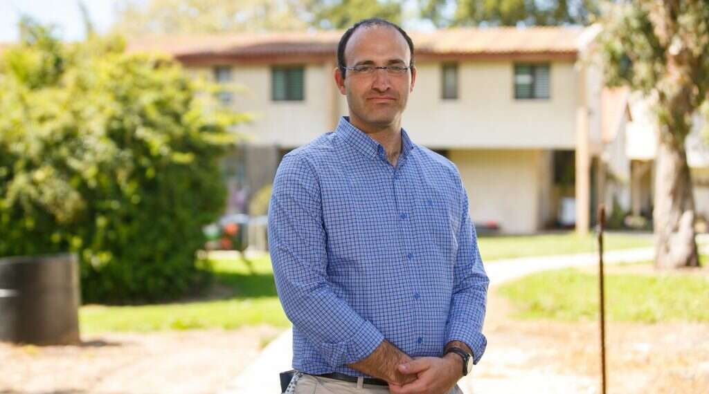 הרב אילעאי עופרן. צילום: לירון מולדובון הרב אילעאי עופרן לא מפחד משאלות קשות