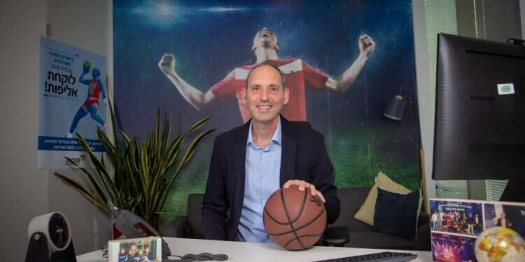 טל קדם. מנכ צילום: אריק סולטן