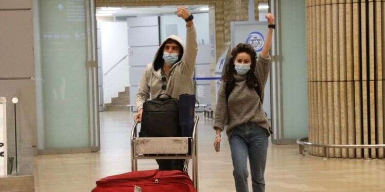 באחורי הקלעים של עולם התקשורת אין ימין יש רק שמאל