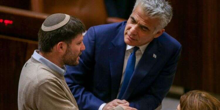 לפיד וסמוטריץ', ארכיון. צילום: אורן בן חקון אל תפרדו מהפריטטיות כל כך מהר