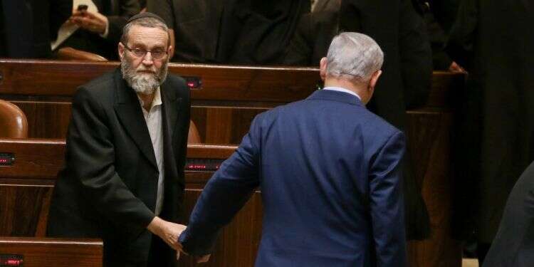 מרד או מו"מ: מה עובר על דגל התורה?