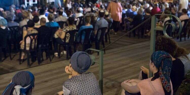 כנס של מרכז יהל למיניות בריאה. צילום: הדס פורש, פלאש 90 הרב אילעאי עופרן לא מפחד משאלות קשות