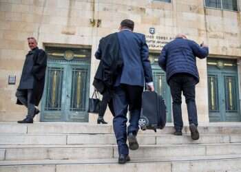 "זעקה של ילדה לא מספיקה?": עונש מקל לפדופיל מירושלים