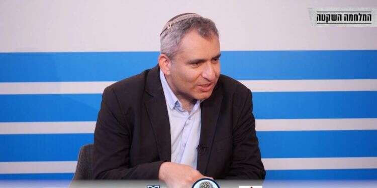 זאב אלקין בוועידת 'הלחמה השקטה' של מקור ראשון ותנועת רגבים זאב אלקין: "נתניהו מבין שלא יהיה לו 61, רואים את העצבנות שלו"