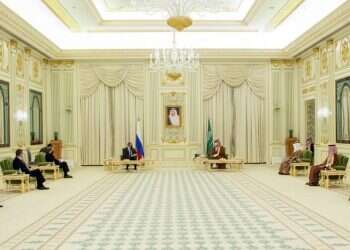 מוקפת אויבים וחלשה כלכלית: האינטרס הסעודי בברית עם ישראל