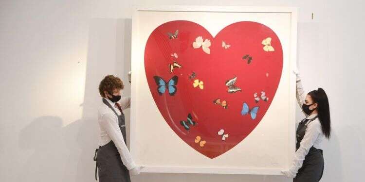 שגרה אוהבת. צילום: EPA לאהוב גם ביומיום, לא רק בעיתות משבר