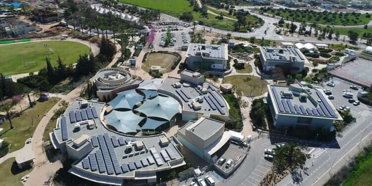 קריית החינוך שער הנגב צילום: דוברות שער הנגב צמיחה בהפרעה: התפתחות הנגב המערבי על רקע הקשיים