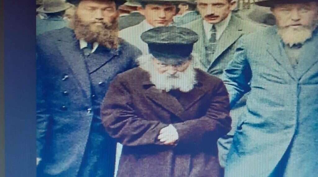 פתרון תעלומת החפץ חיים נמצא בשוק הפשפשים