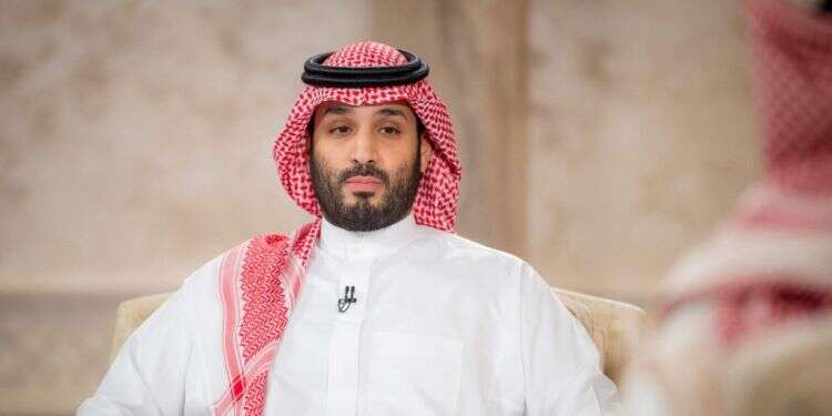 נסיך הכתר הסעודי מוחמד בן-סלמן מתראיין לטלוויזיה המקומית. צילום: AFP מלחמה ושלום: הסעודים מצטרפים למדיניות הפיוס עם איראן