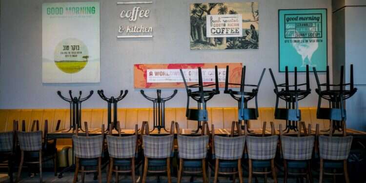 עם דמי אבטלה נוחים, מה בוער לצעירים לחזור לעבודה?