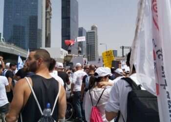 הפגנת פצועי צה"ל: מה מתכוון שר הביטחון לעשות?