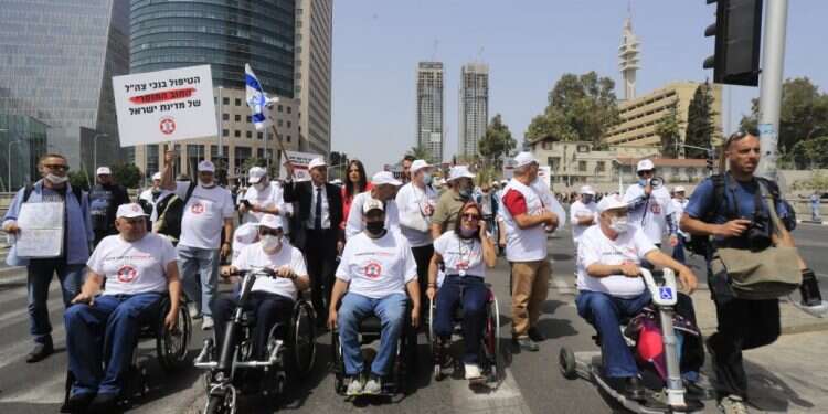 הפגנת נכי צה רפורמה באגף השיקום? למשרד הביטחון אין אומץ לשינוי אמיתי