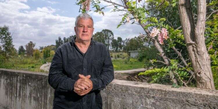 זאב סמילנסקי. צילום: יוסי אלוני "ספרות עשויה מהפסולת של העולם האמיתי"