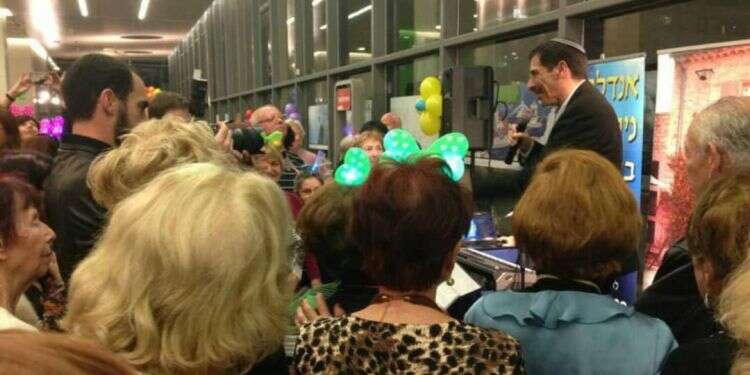 אורי אורבך
בדרכו של אורי אורבך: שבת והדרת