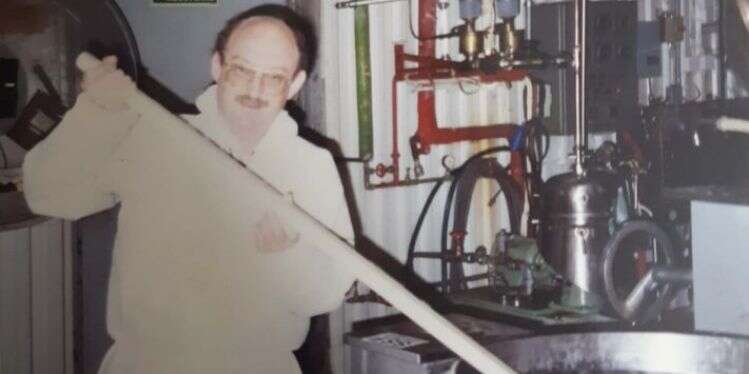 פרופ' שלמה גרוסמן. צילום: אוסף פרטי ממציא הג'לטין הכשר: פרופ' שלמה גרוסמן