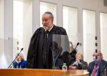 מנדלבליט מבקש להפוך את נתניהו לראש ממשלה על תנאי