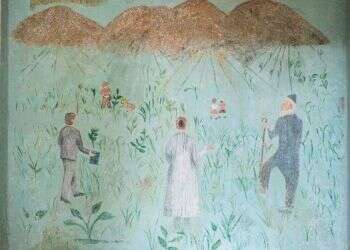 ציור מסתורי: מי מכיר את האישה שבקיר?