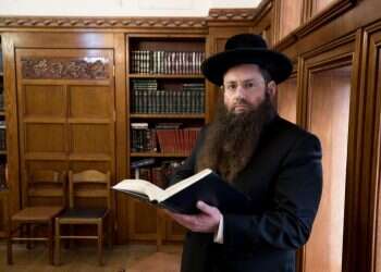 יפוצו מעיינותיך: הרב שמחייה את יהדות סעודיה