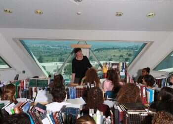 "זה לא פשוט לשיר את עצמי ואת החיים שלי, זה קשוח"