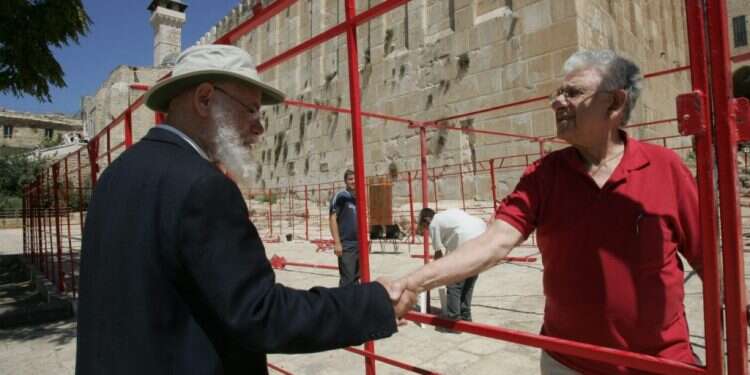 בחברון למדתי: כשיש מטרה, אין ימין ושמאל