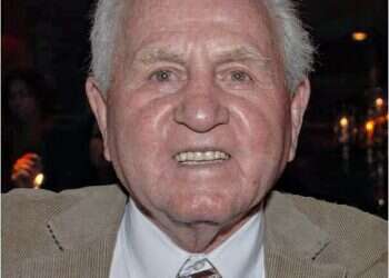 ללא חיבוק, ללא לחיצת יד, ללא מילה