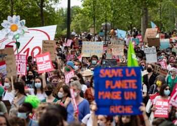 מנהיג הירוקים שהפך לנביא מכחישי האפוקליפסה