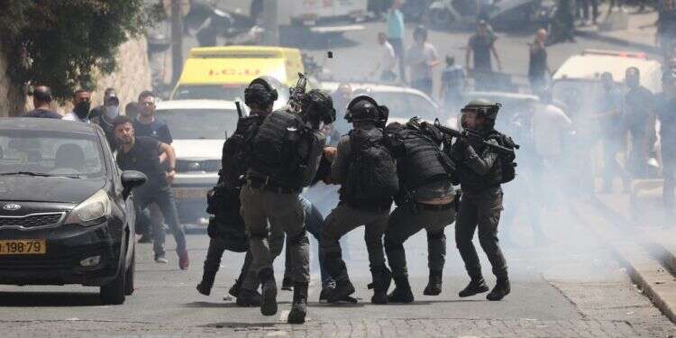 "המדינה בוערת ואנשים לא יוצאים מהבית": רוחות סוערות בוועדת חו"ב