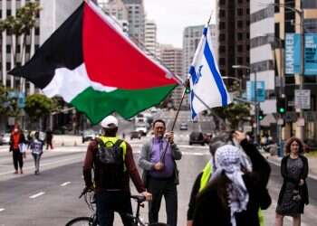 נלחמים על התודעה: כיצד הגיבו בזירה הבינלאומית למבצע "שומר החומות"?