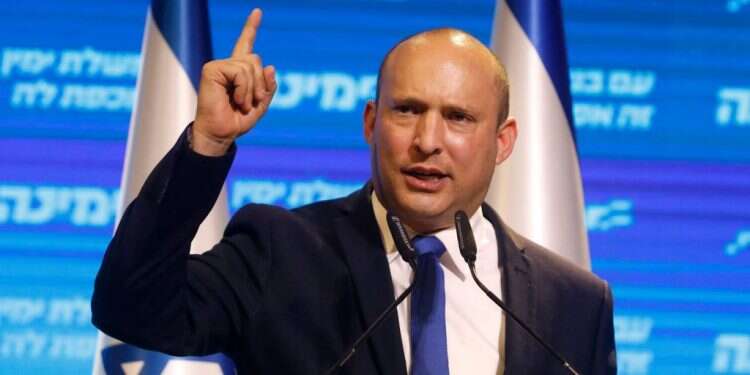 ראש הממשלה נפתלי בנט. צילום: AFP לקראת ממשלת רוטציה: בנט סוגר קצוות אחרונים לפני חתימה